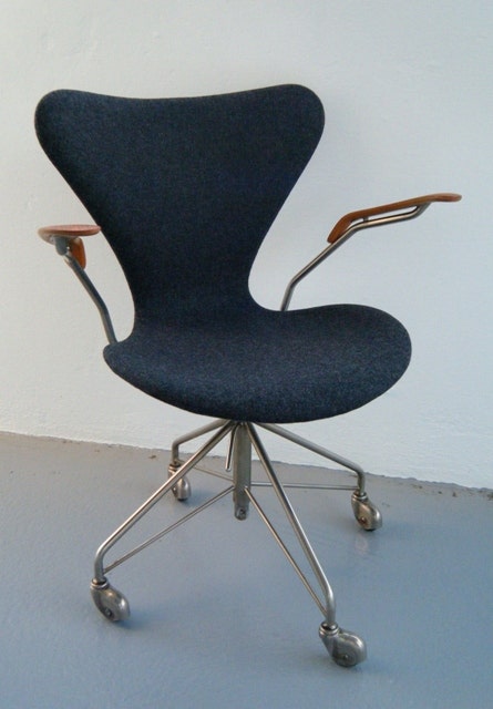 Series 7 reupholster1