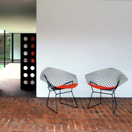 Diamond Chairs by Harry Bertoia - image: knoll.com