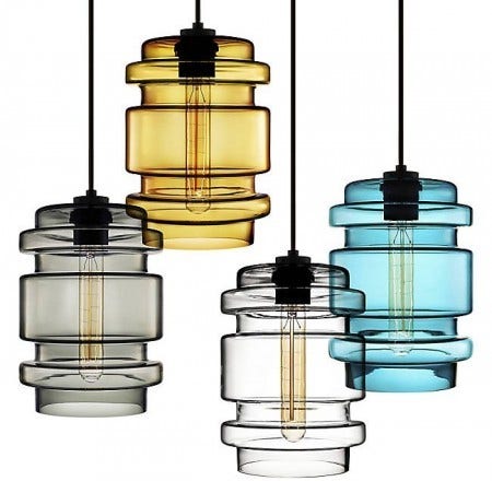 The sleek, defined edges of the Niche Modern Delinea Pendant make a strong first impression. The Delinea is part of the new Crystalline Collection, which embraces playful, fresh colors and bold defined angles.