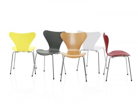 This was followed by the simpler hourglass form of the 1955 Model 3107 - Series 7 Chair. Like the Ant, the Series 7 was perfect for modern living being light, compact and easily stackable.
