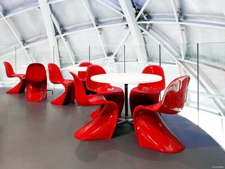 Together with Vitra, Panton came up with the first prototypes in the 1960s and Panton Chair went into series production as of 1967. Unlike the cheaper Panton Chair Standard in solid plastic, Panton Chair Classic is made of rigid expanded plastic and has a lacquered surface.