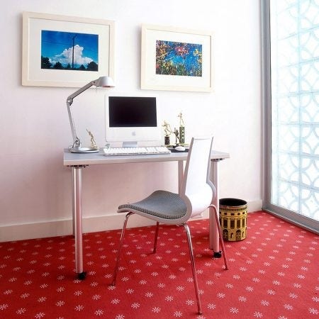 The Knoll Copeland Task Light integrates design dexterity with workplace needs at an affordable price. Efficient use of materials, a pioneering spring mechanism and novel dual-mode head create Copeland's fluid movement and streamlined profile.