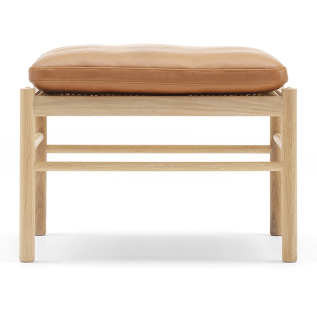 Carl Hansen & Son OW149F Colonial Footstool
