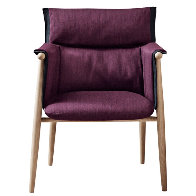 Carl Hansen & Son E005 Embrace Chair