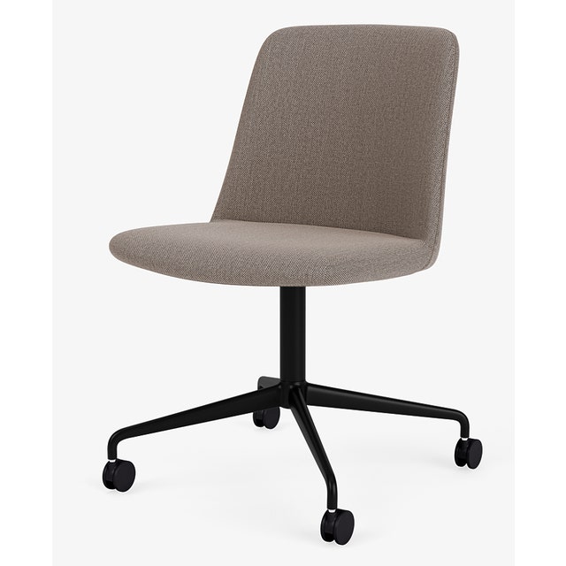 &Tradition Rely HW23 Chair- Full Upholstery