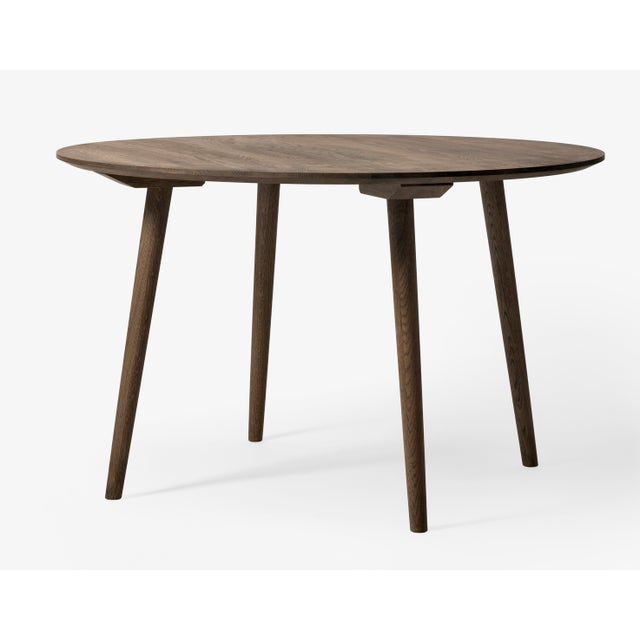 &Tradition In Between SK4 Dining Table