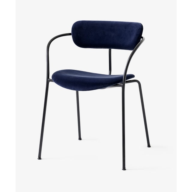 &Tradition Pavilion AV13 Armrest Lounge Chair