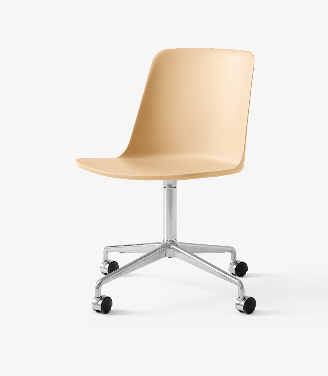 &Tradition Rely HW21 Chair