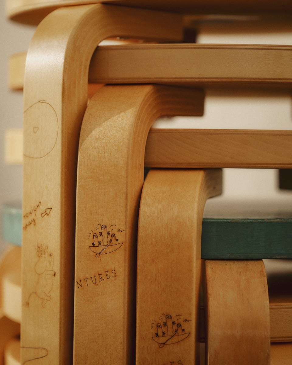 Artek Moomin Stool 60 Celebration > Limited Edition