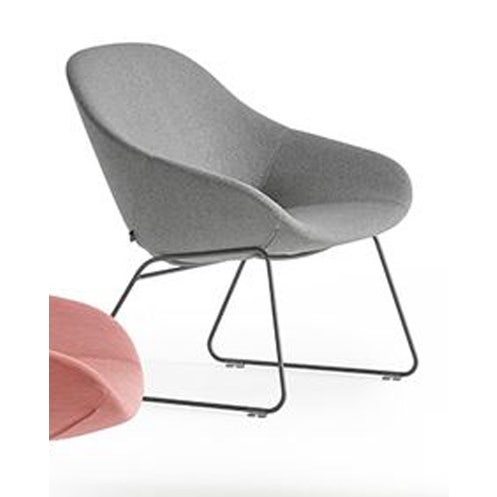 Artifort Beso Sledge Lounge Chair
