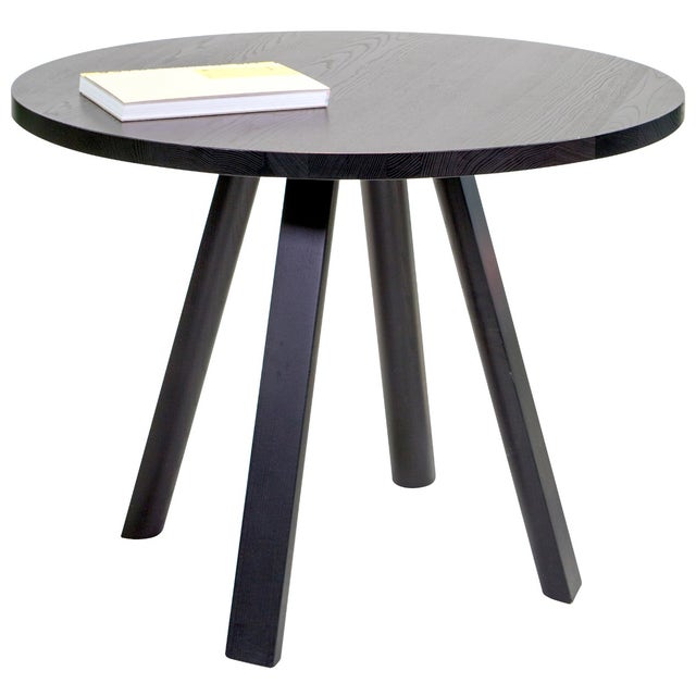 BuzziSpace BuzziMilk Collaborative Table