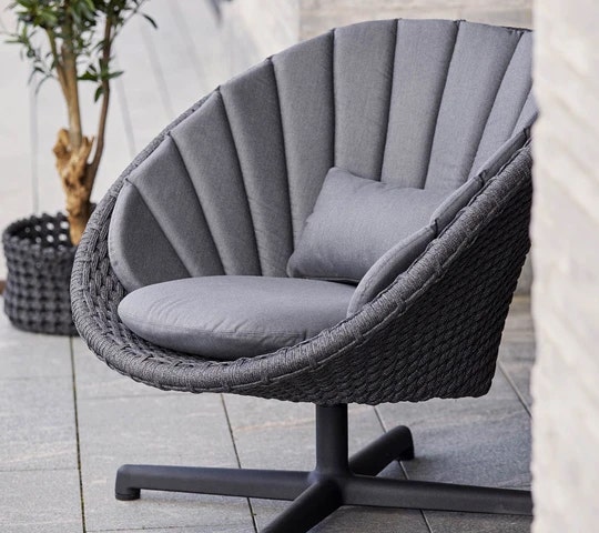 Cane-line Peacock Swivel Lounge Chair