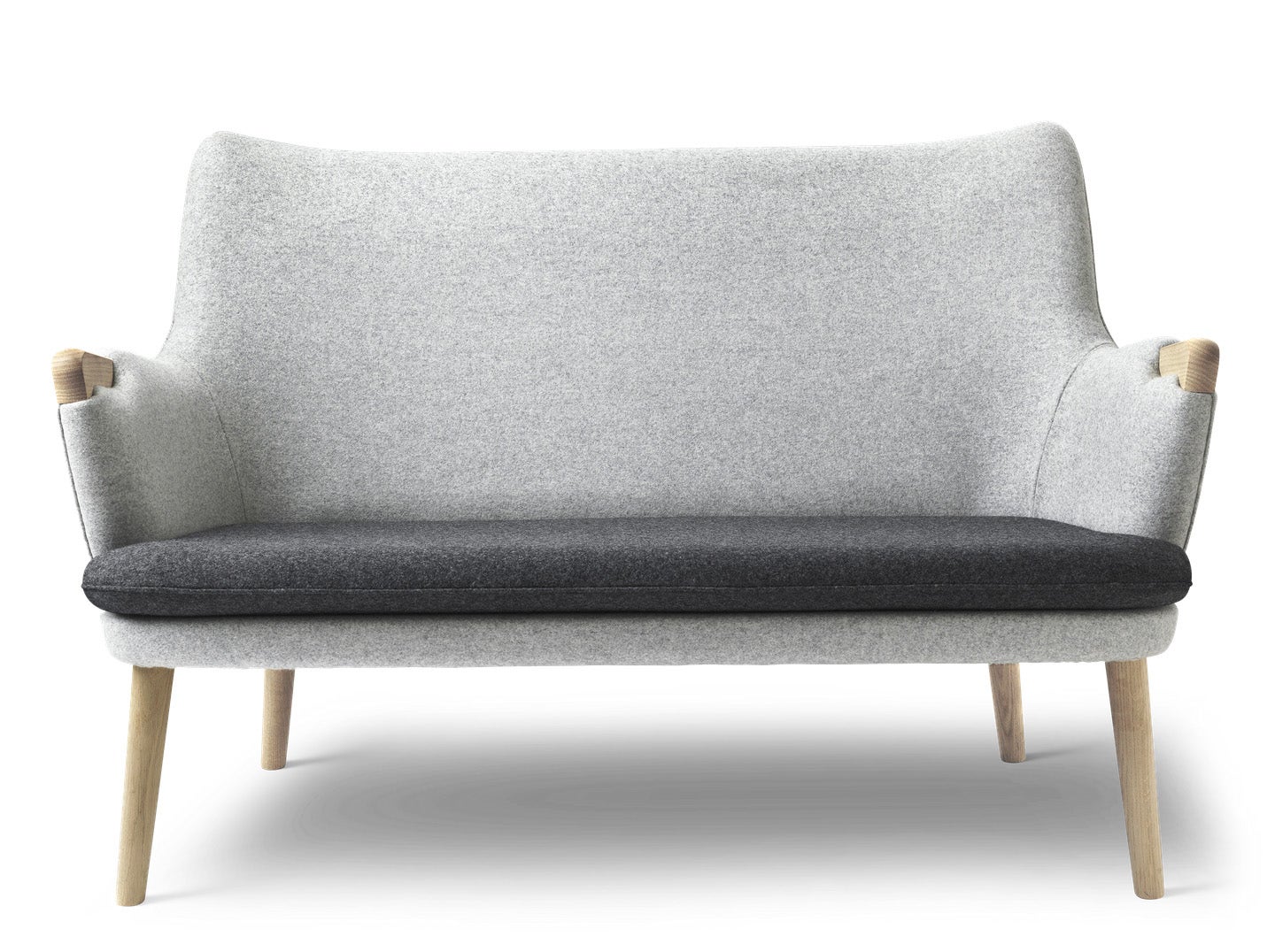 Carl Hansen & Son CH72 Sofa