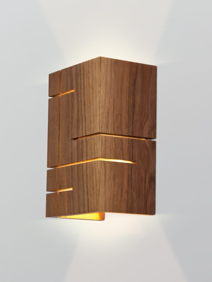 Cerno Claudo Wall Lamp