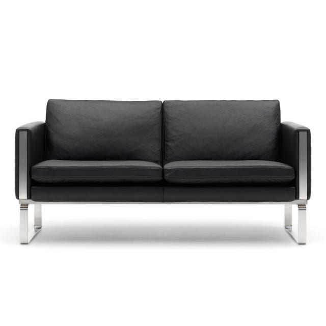 Carl Hansen & Son CH102 Sofa