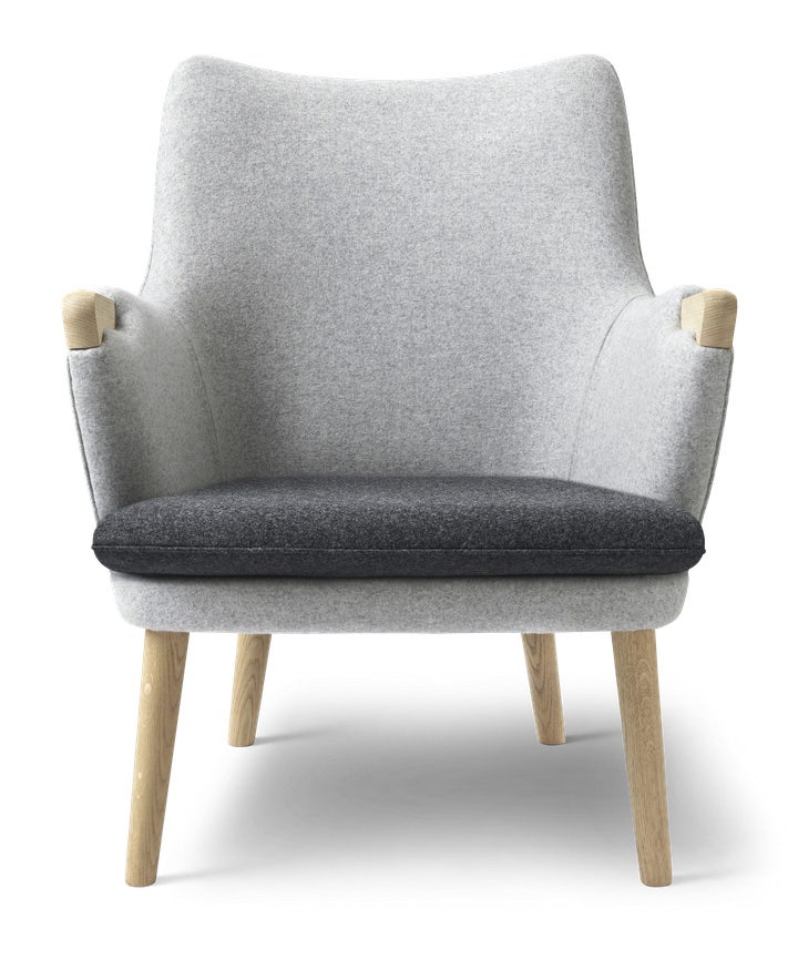 Carl Hansen & Son CH71 Lounge Chair
