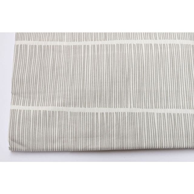 Area Pins Fitted Sheet