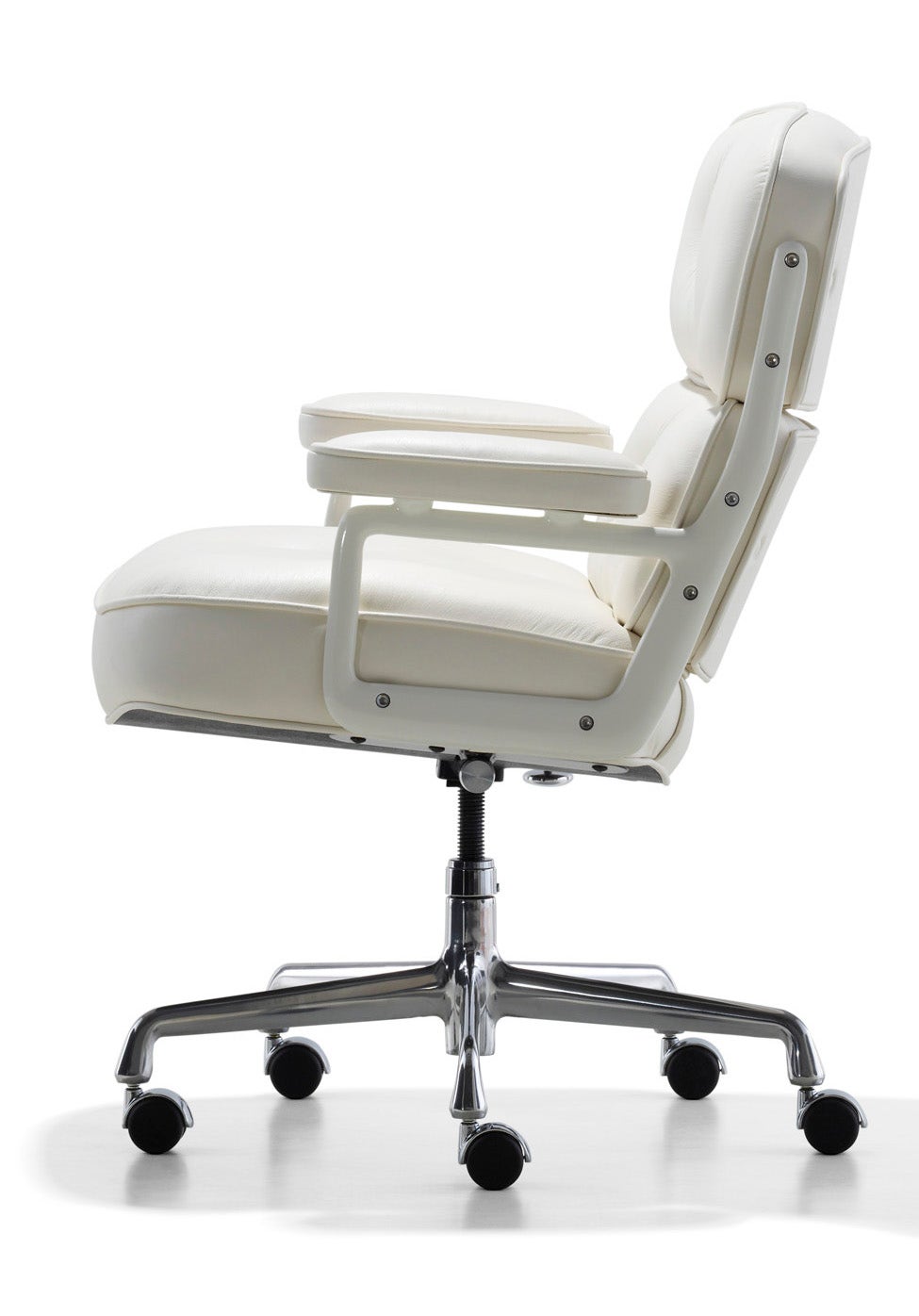 Herman Miller Eames Executive Chair
