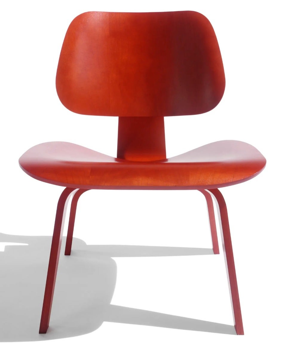 eames-lounge-chair-wood-legs-