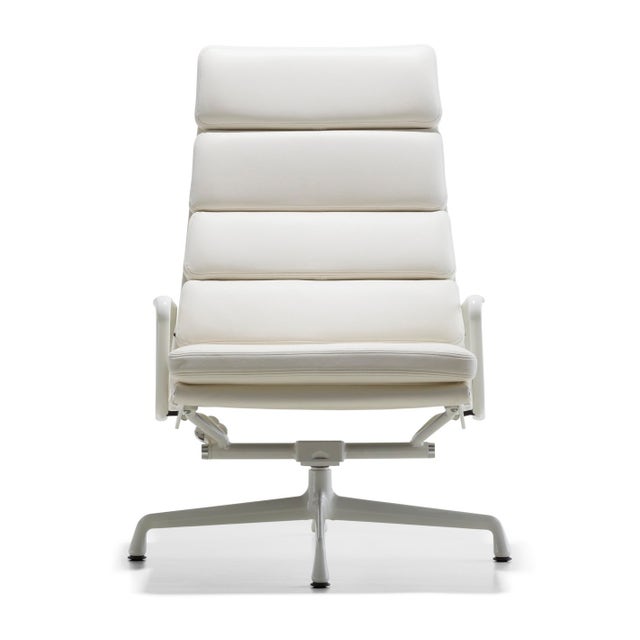 Herman Miller EamesĀ® Soft Pad Lounge Chair