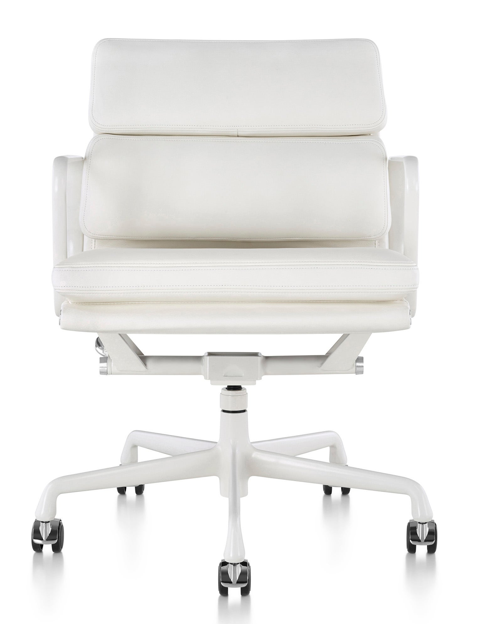 Herman Miller Eames® Soft Pad Management Chair