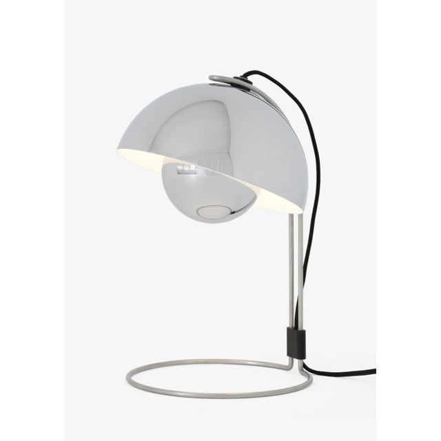 &Tradition Flowerpot VP4 Table Lamp