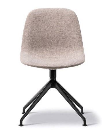 Fredericia Eyes Swivel X-Base Chair