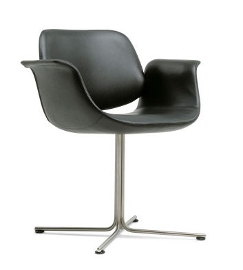 Fredericia Flamingo Grand Chair - Swivel Base