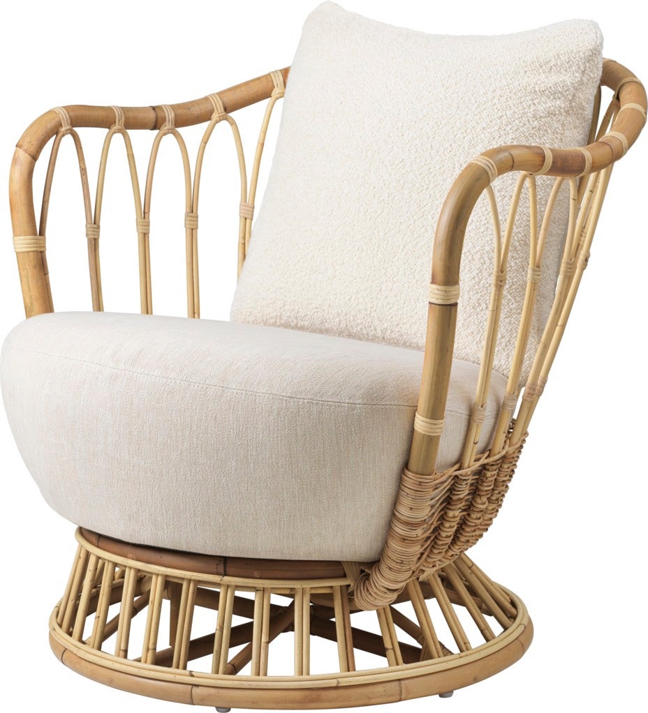 GUBI Grace Lounge Chair - Fully Upholstered
