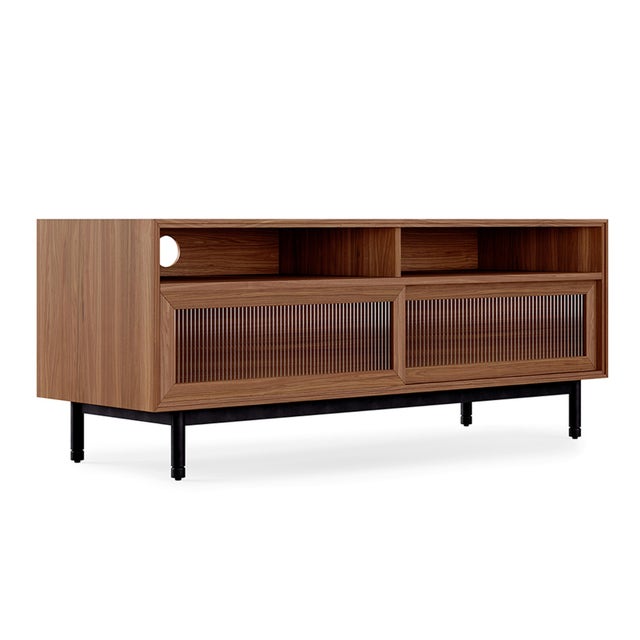 Gus* Modern Munro Media Stand