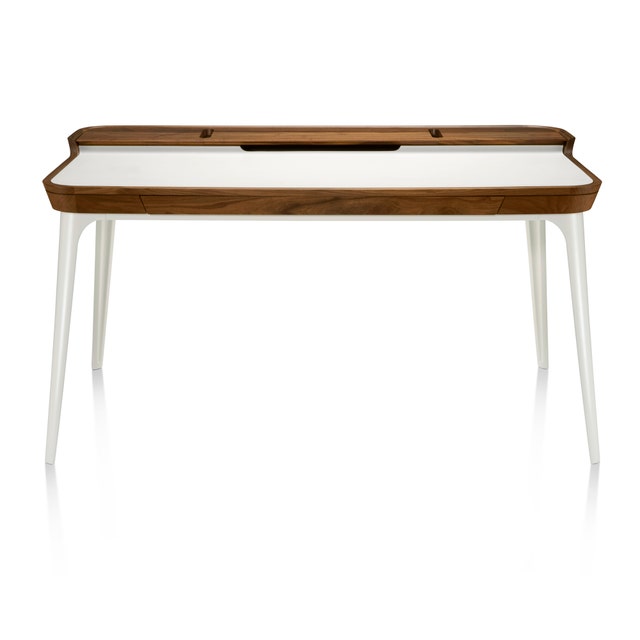 Herman Miller Airia™ Desk