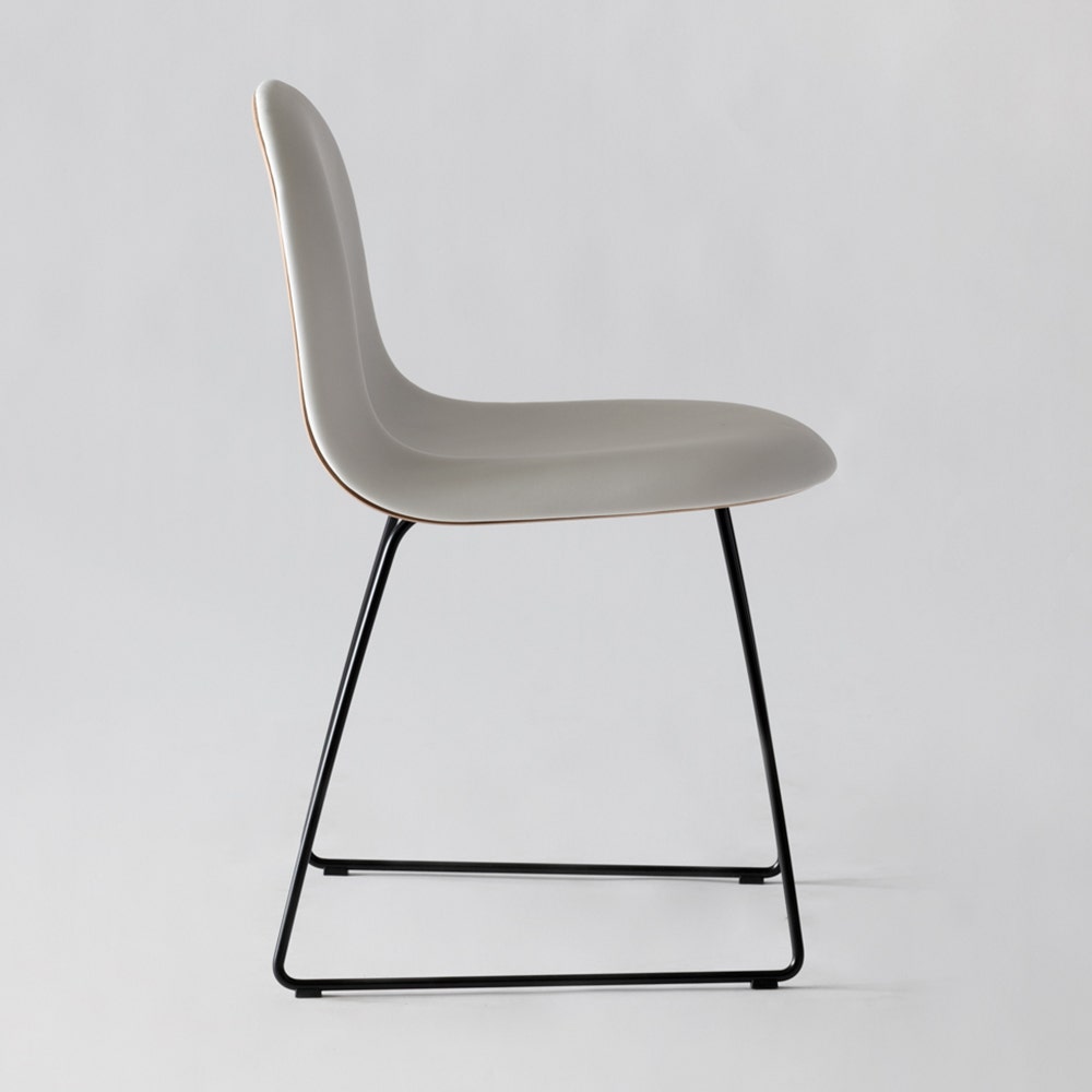 CLEARANCE GUBI 3D Sledge Base Dining Chair Walnut shell, Front