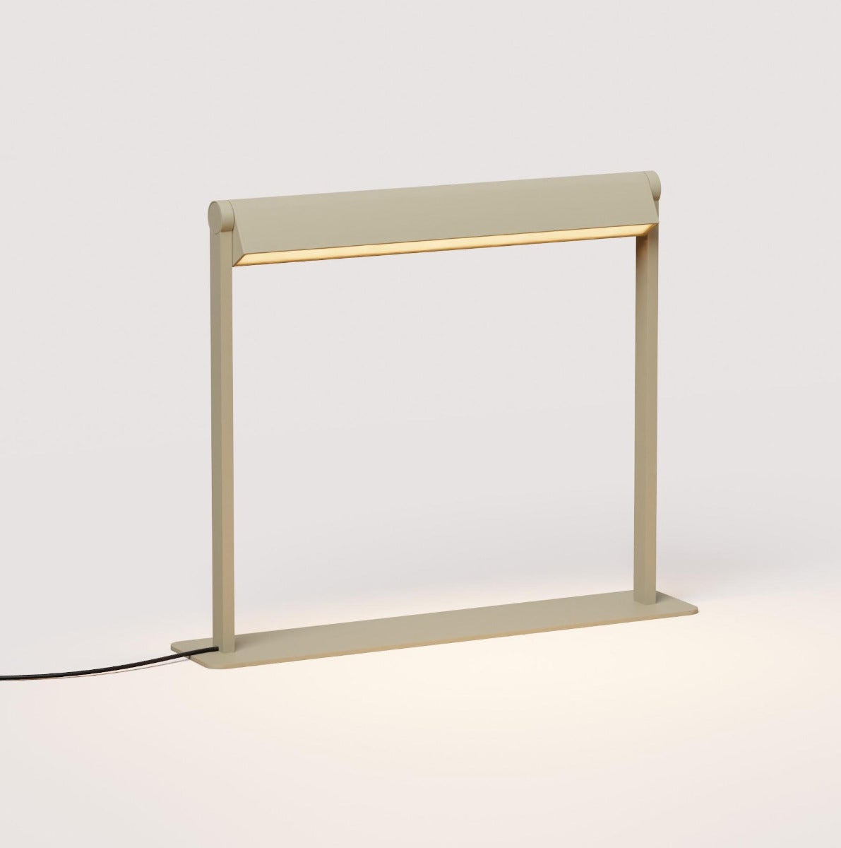 Lambert & Fils Ipoli Long Table Lamp