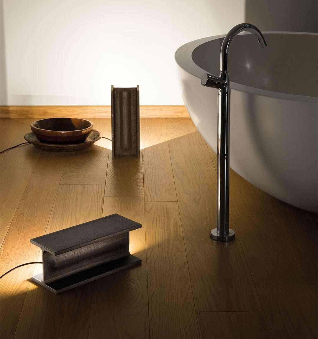 Nemo Mais Plus Que Cela Je Ne Peux Pas Outdoor Floor Lamp