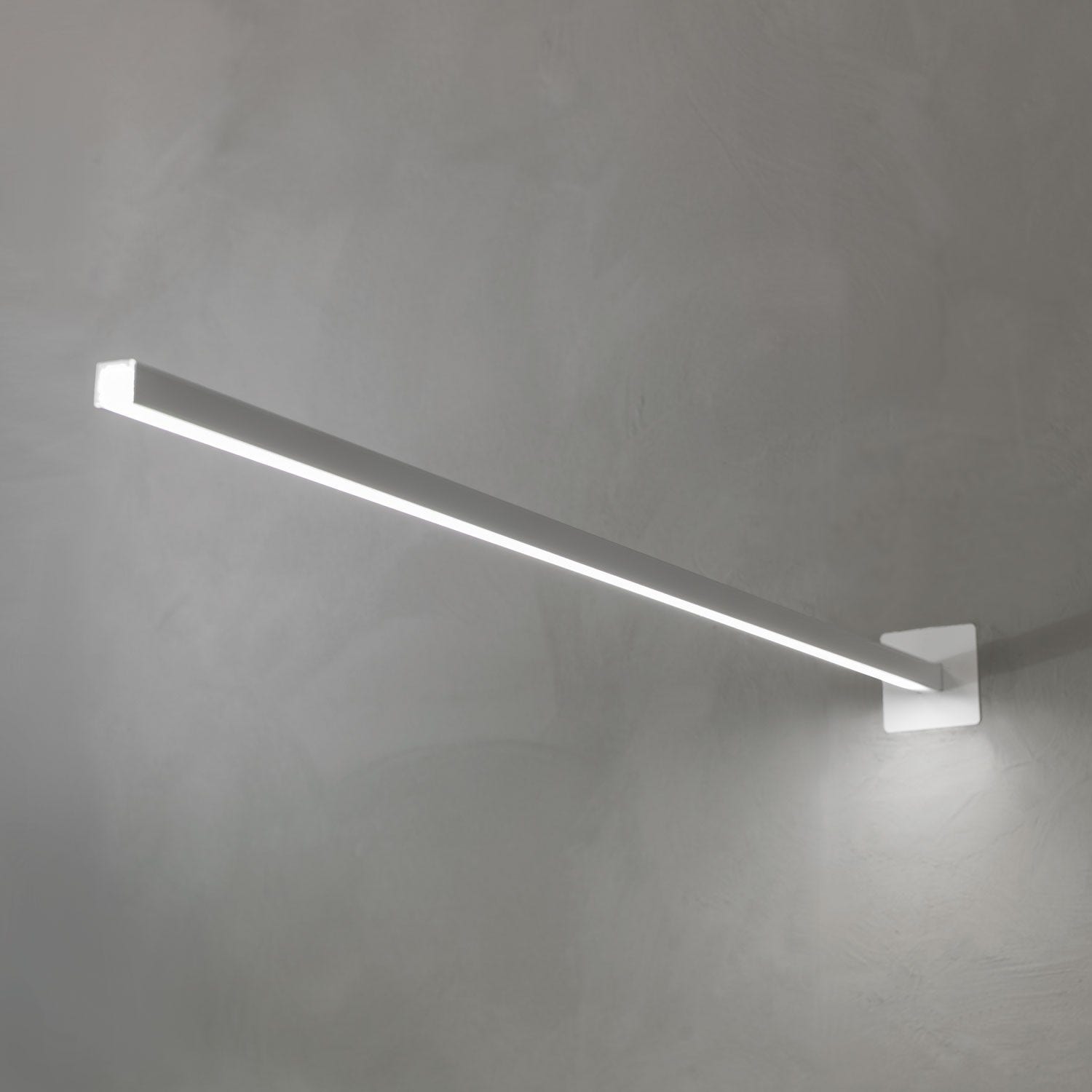 Nemo Linescapes Cantilevered Wall Lamp