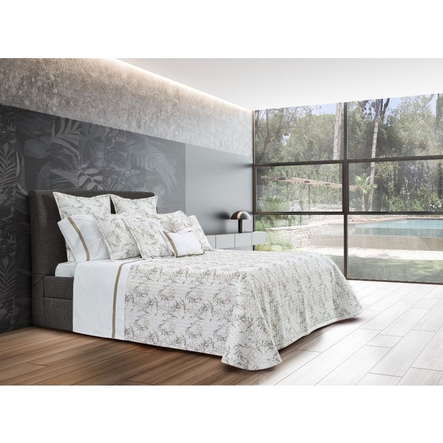 Signoria Natura 300 TC Quilted Coverlet