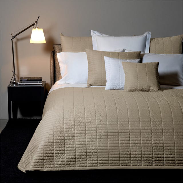 Signoria Spoleto 200TC Quilted Coverlet