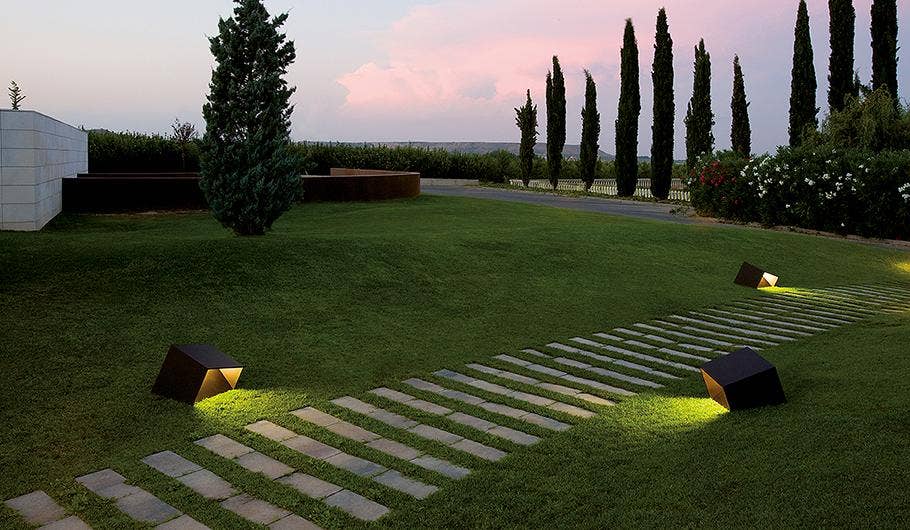 Vibia Break 4108 Outdoor Floor Lamp