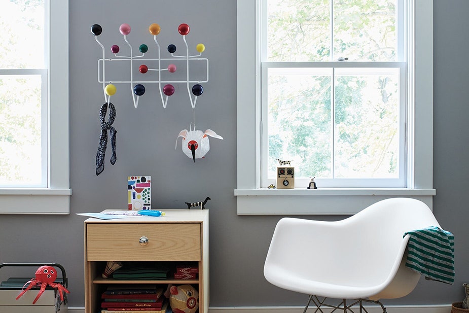 kids-gifts-hang